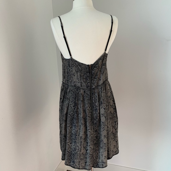 Aritzia Wilfred Python Snake Print Silk Dress - Picture 5 of 12